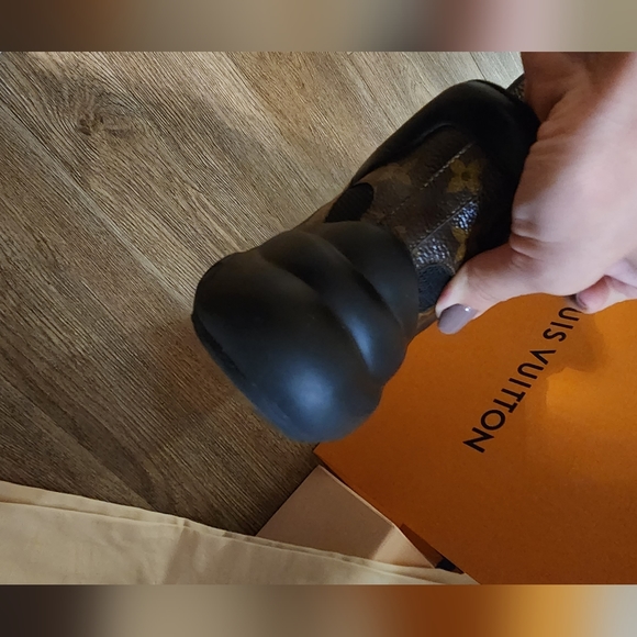 Louis Vuitton Archlight Sneaker, Size 37, Black and Brown - Picture 9 of 13